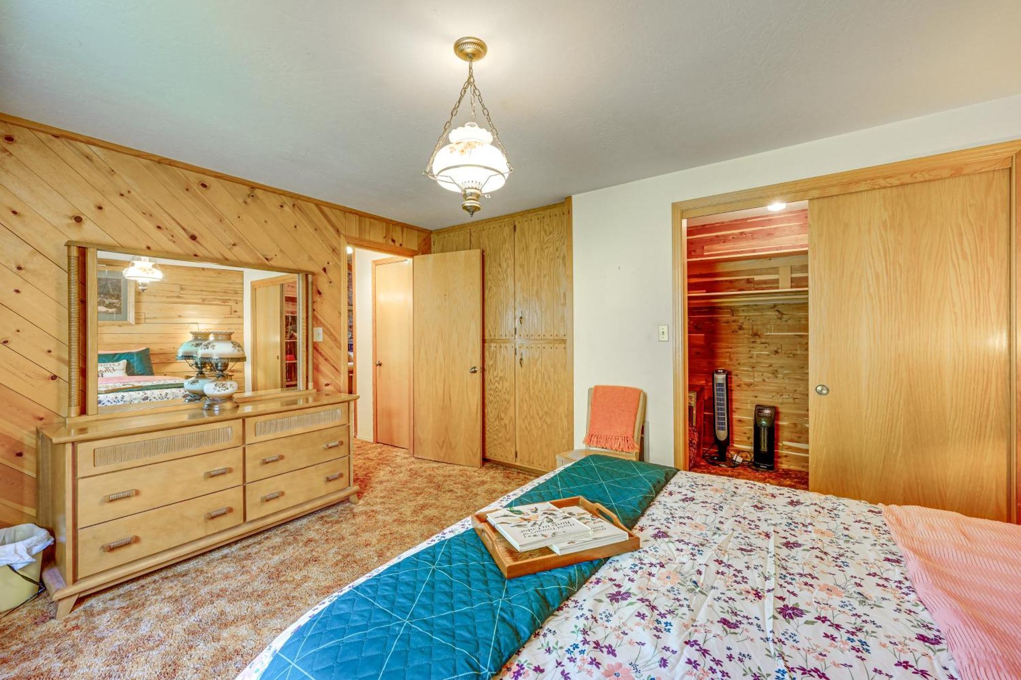 Cozy Family-Friendly Badger Retreat With Fireplace! Exterior photo